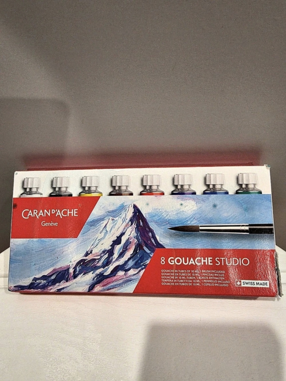Caran d'Ache Gouache Studio Set of 8 with Brush